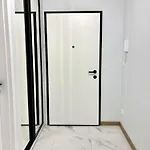 Golden Luxury 3-bedroom In
