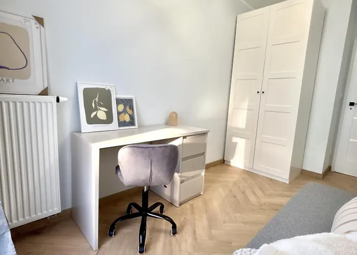 Golden Luxury 3-bedroom In Apartament