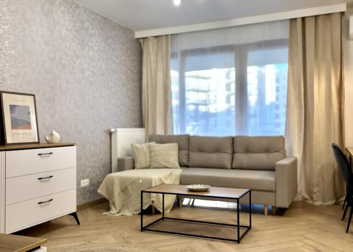 Golden Luxury 3-bedroom In