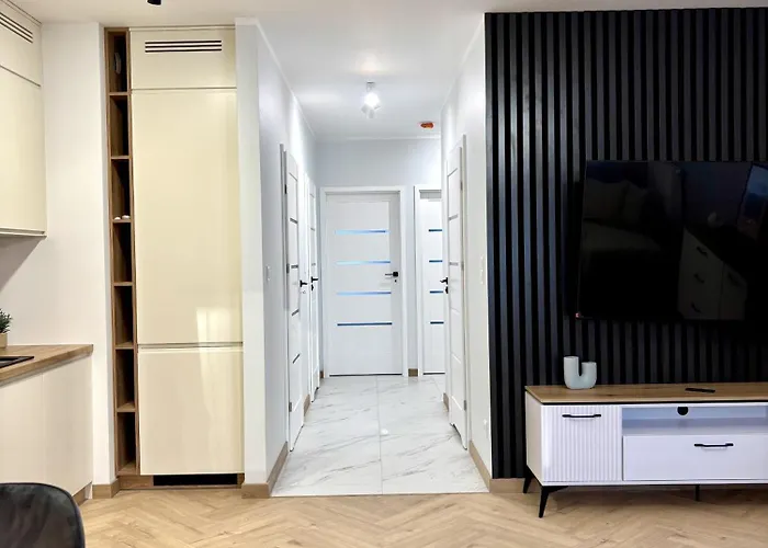 Golden Luxury 3-bedroom In Warszawa