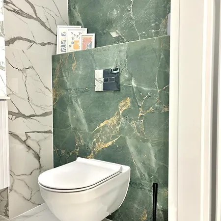 Golden Luxury 3-bedroom In 아파트 바르샤바