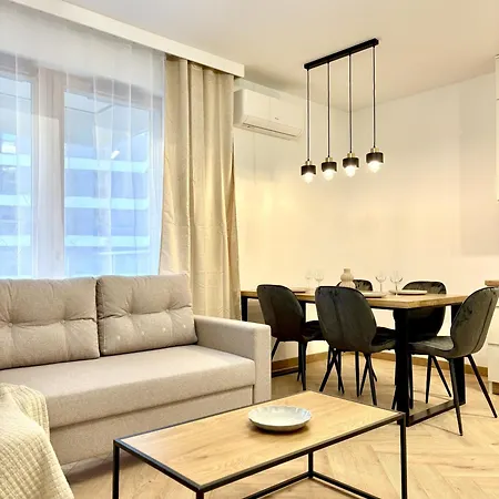 Appartement Golden Luxury 3-bedroom In *