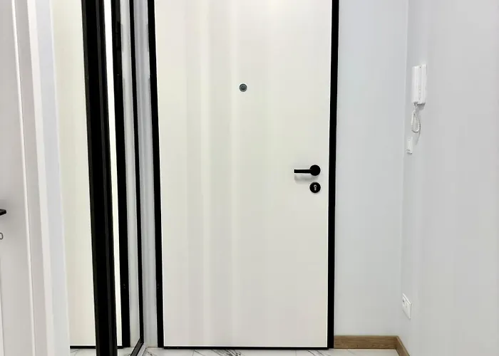 Golden Luxury 3-bedroom In